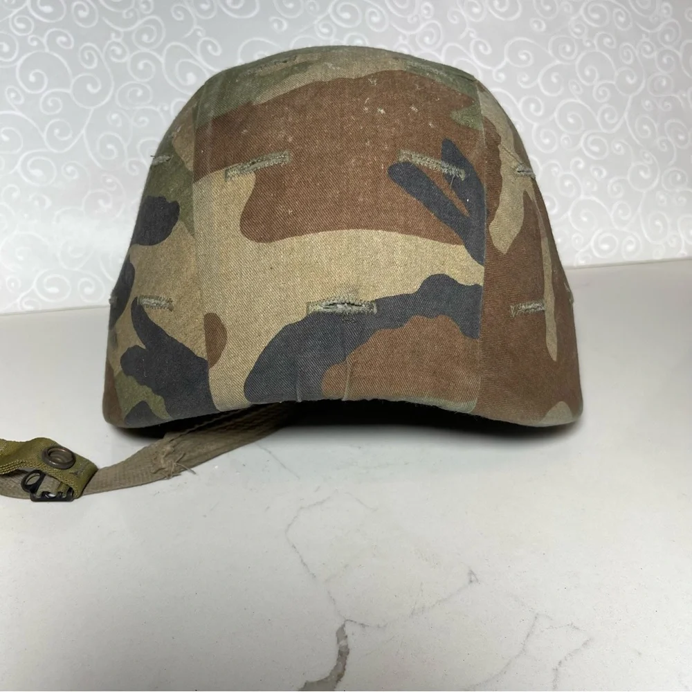 US Army PASGT Unicor Helmet M-9  DLA100-85-F-EC86 W/Camo Cover 8470-01-092-7527